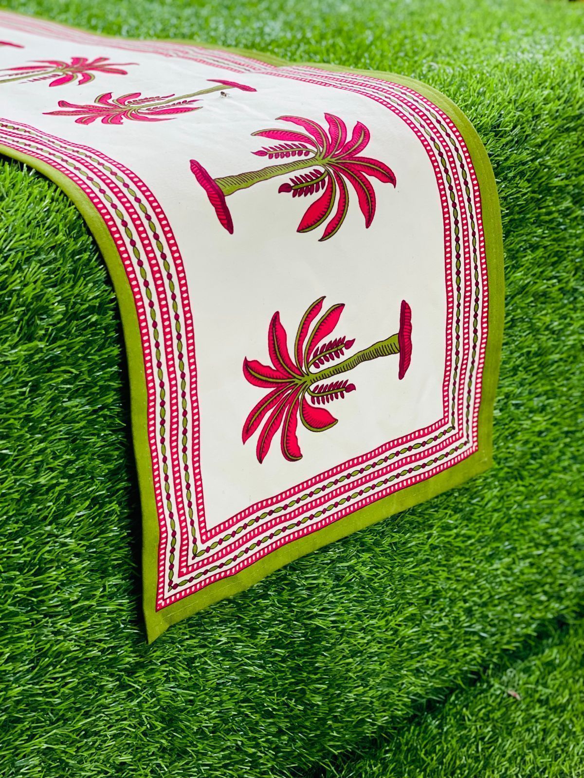 Table Runner