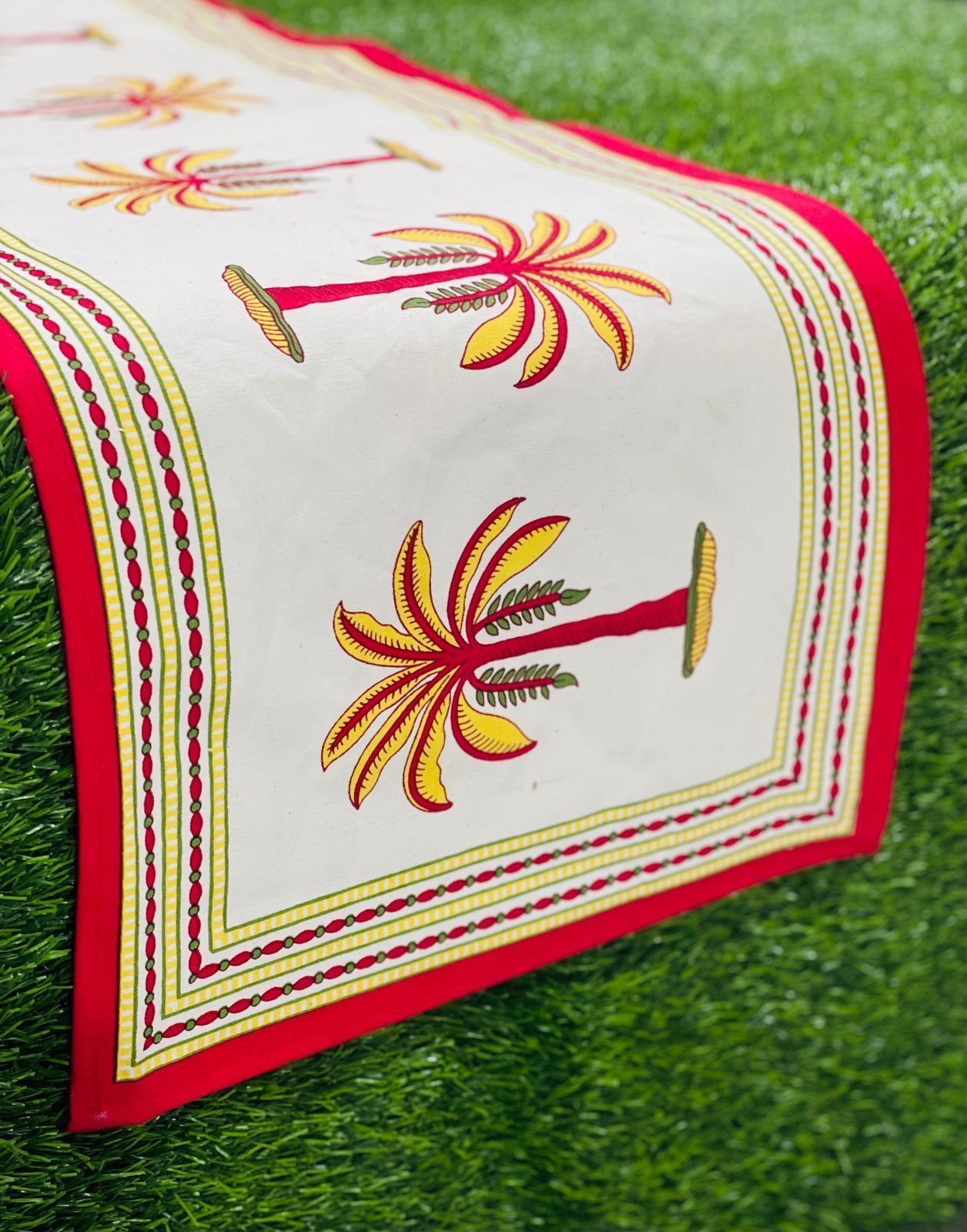 Table Runner